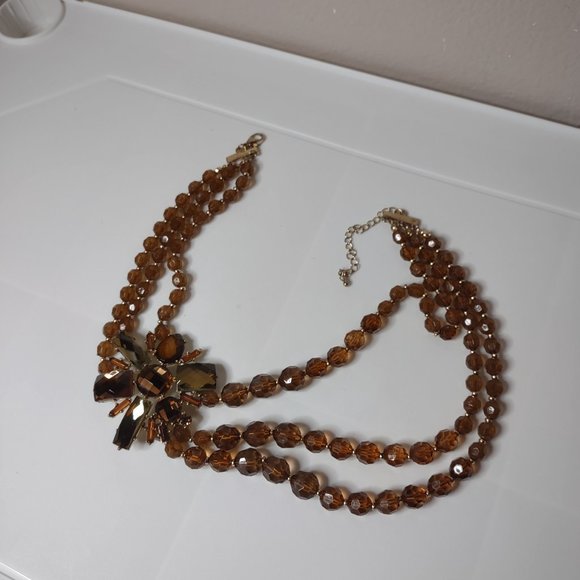 Pretty Asymmetrical Plastic Bead Layered Necklace 20 Inches Long - Picture 2 of 16